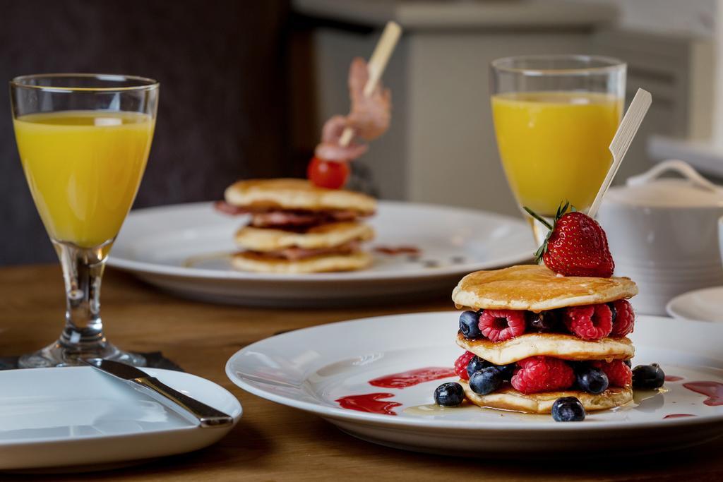 The Coach House Brecon Hotel Ngoại thất bức ảnh