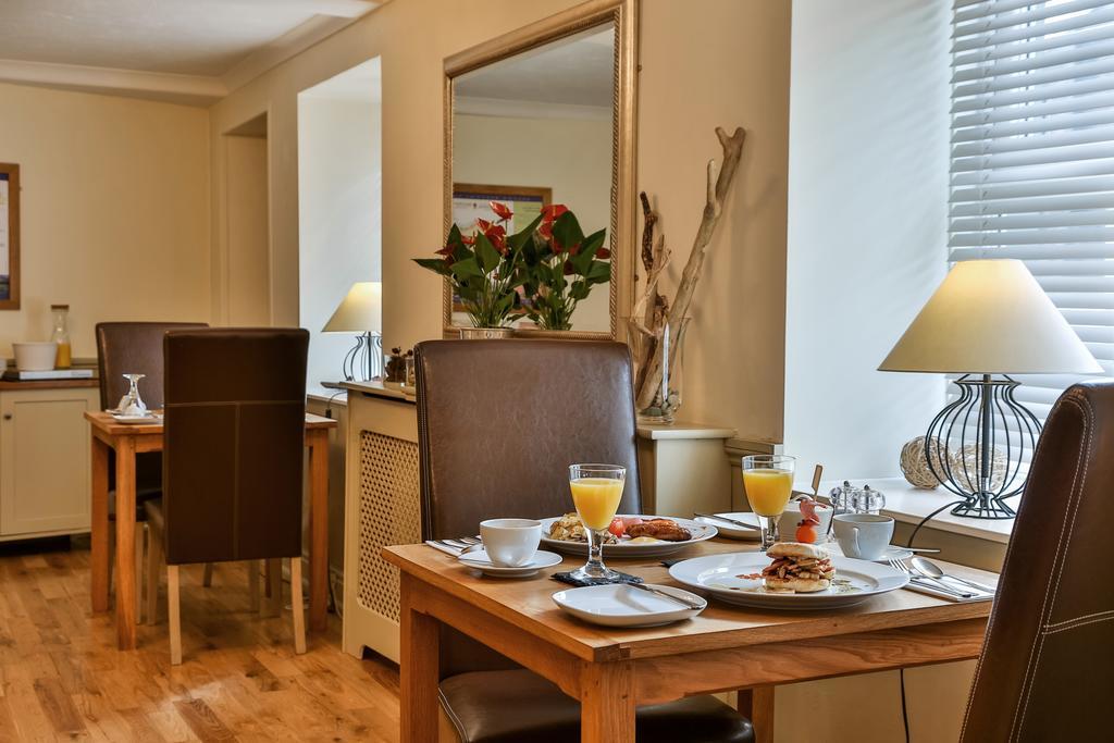 The Coach House Brecon Hotel Ngoại thất bức ảnh