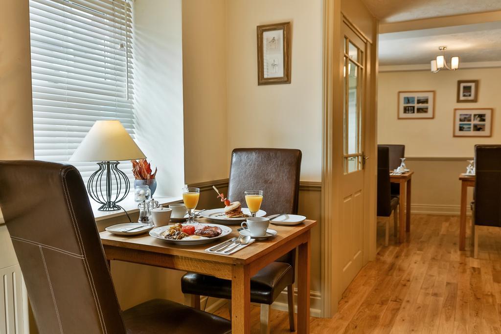 The Coach House Brecon Hotel Ngoại thất bức ảnh